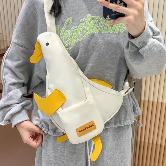 Charming Kawaii Duck Crossbody Bag – Lightweight Purse for Young Girls - Picture 7 of 7